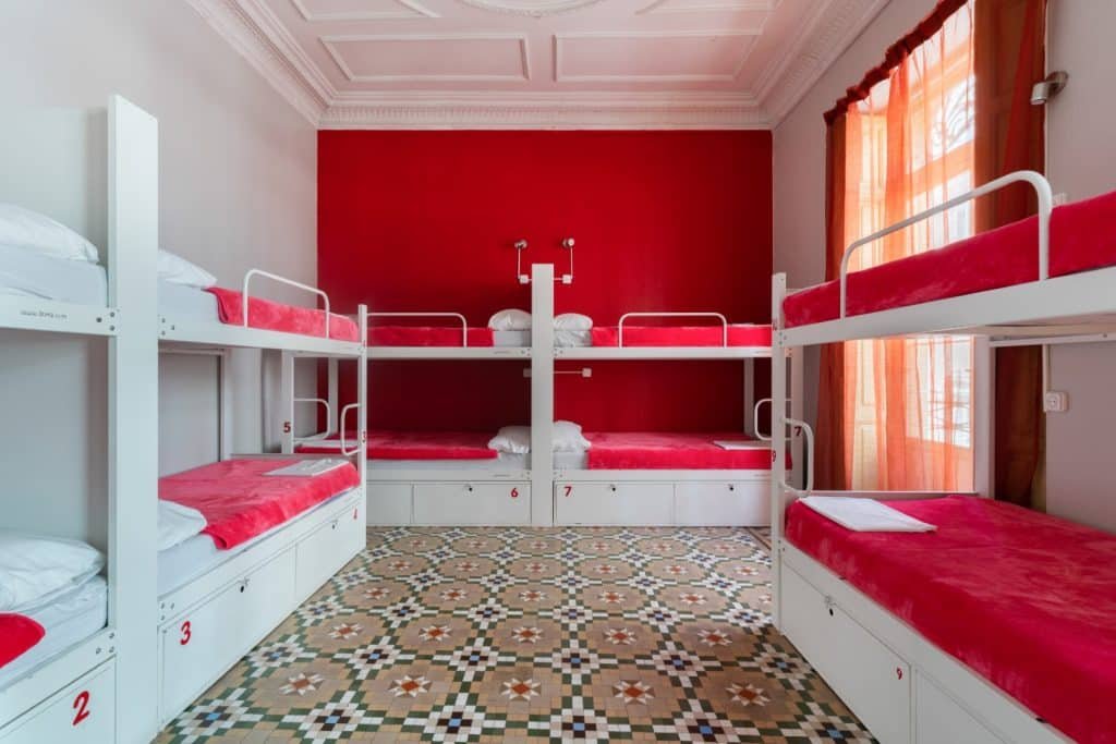 10 Dormitorio misto nel Red Nest Hostel Valencia